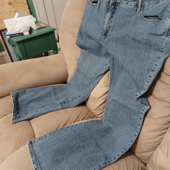 Size 22W St. John's Bay Jeans - Picture 4 of 5